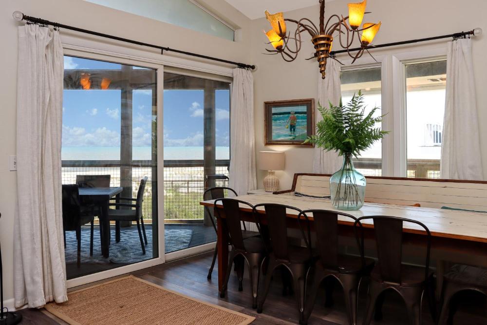 Three-Bedroom Vacation Home  interior